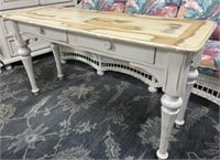 Stanley Furniture Entry Table Costal distressed