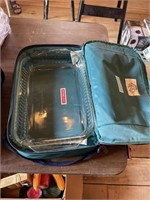 green pyrex portable case, dish, 3qt, ice pack,and