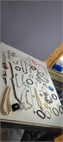 LOT OF COSTUME JEWELRY