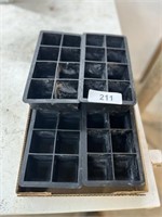 (4) Silicone Ice Trays