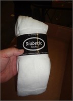 3 PAIR DIABETIC SOCKS SZ 9-11