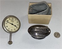 ANTIQUE ELGINE CAR CLOCK & VINTAGE TABLE LIGHTER