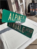 Alpine and Lindale Street Signs