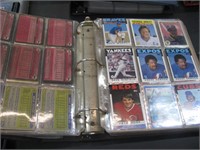 binder of baseball cards / approx 100