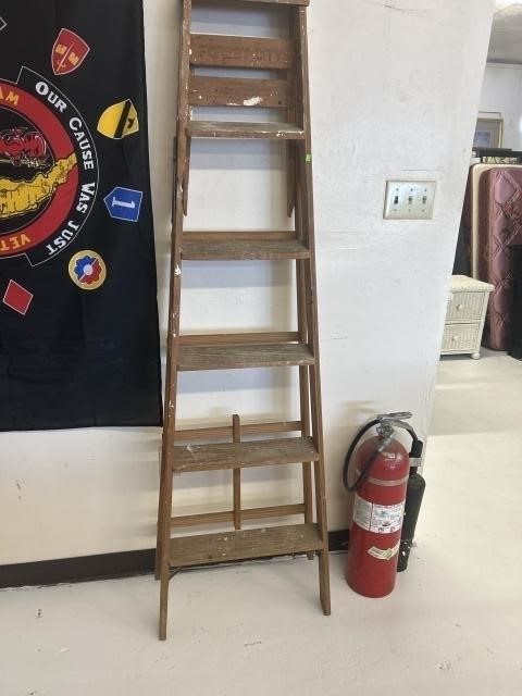 Wood 6’ ladder