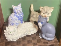 4 Cat Statues