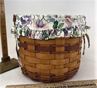 Longaberger Sweet pea with Liner and Protector