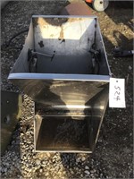 STAINLESS STEEL HOG FEEDER