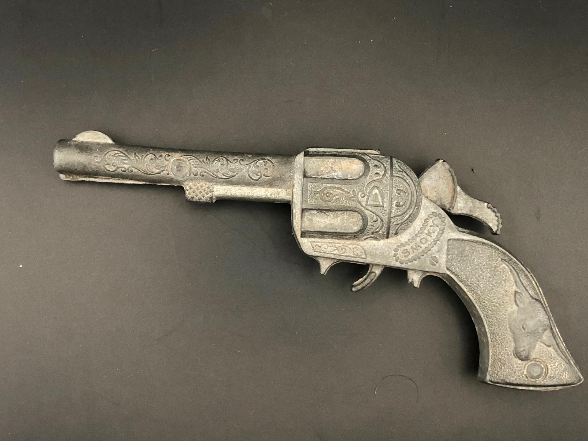 Smoky Toy Cap Gun