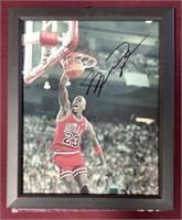 Michael Jordan Signed and Framed 8x10 Photo w/ COA