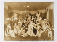 ANTIQUE PHOTOGRAPH OF GYPSY WOMAN PARTY