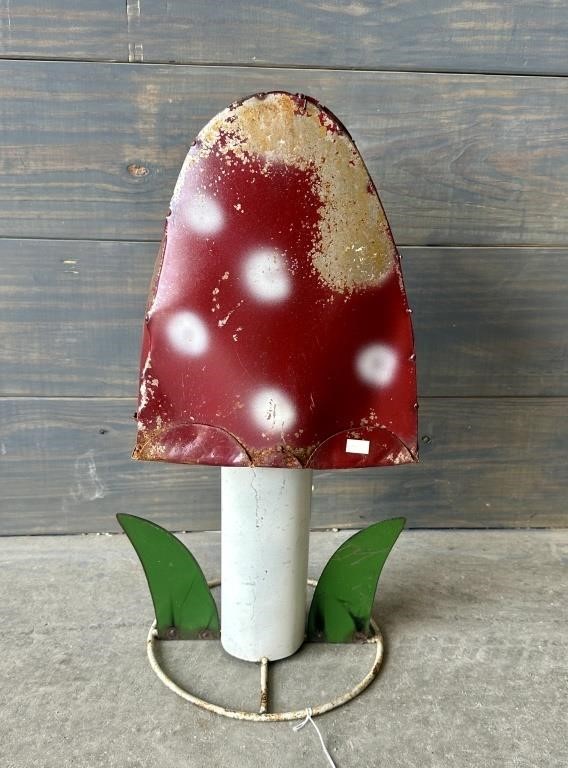 Mushroom lawn ornament 22in tall