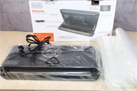 NEW Black & Decker Deluxe Vacuum Sealer Starter Ki