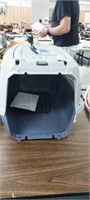 PET KENNEL / CARRIER , NEW