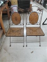 SET OF 2 METAL AND RATAN FOLDING CHAIRS