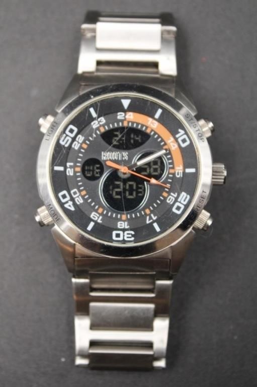 MENS ROOTS STAINLESS STEEL WATCH