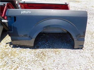 2017 Ford F150 Right rear quarter panel, 6ft