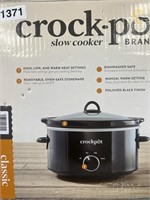 CROCKPOT SLOW COOKER