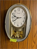 B351 Wall clock