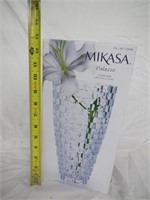 Mikasa Palazzo Crystal Vase, 11.6"