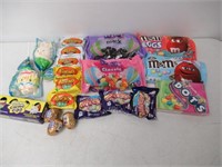 "As Is" Lot Of 20 Assorted Chocolate And Candy