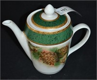 Germer Brazillian Porcelain 7" Tea Pot