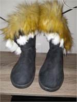 Boots w/ faux fur size EUR 37 / US 6-6.5 HB68