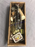 WOOD BOX--OLD TINS, SM HANGING SCALE, MISC HDWRE