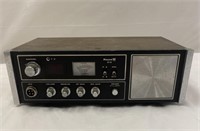 Vintage Royce CB Radio, Powers On