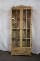 China cabinet / display case with glass doors,