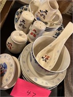 (24) PC STONEWARE & MORE HOLIDAY DISHES