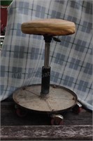 Brake repair stool