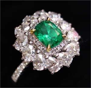 1.2ct natural emerald ring in 18K gold