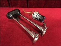 Fiamm TC/2 Double Air Horn w/ Pump - Tested