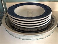 Lot of 8 plates