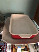 Ceramic pan with serving tray