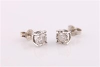 10kt White Gold Diamond Stud Earrings