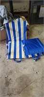 2 Beach cushions/chairs