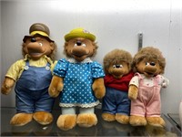 1984 Berenstain Bear Family.