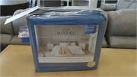 Loft Hotel Queen Size 4 Piece Sheet Set - Blue