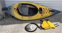 West marine Kayak Inflatable!! XZ0205UB909
With