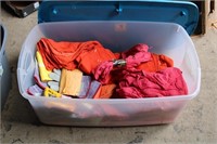TUB OF SHOP RAGS & GLOVES
