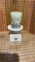 Seashell candle with pedestal