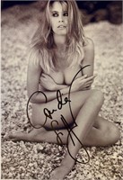 Autograph COA Claudia Schiffer Photo