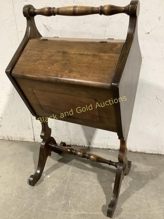 VTG Solid Wood Magazine Rack