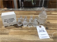 8 glass place card holders
