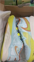 NIKE KYRIE 8 SZ 13