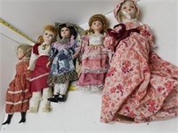 5 vintage dolls