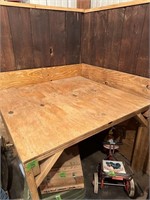 4'x4' wood table