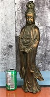 Tall statue (resin)